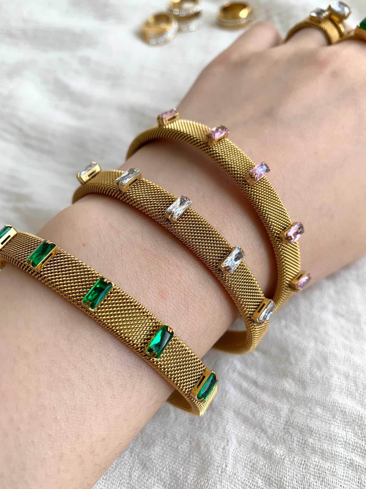 Aura Bangle - Emerald - zZONE Jewelry