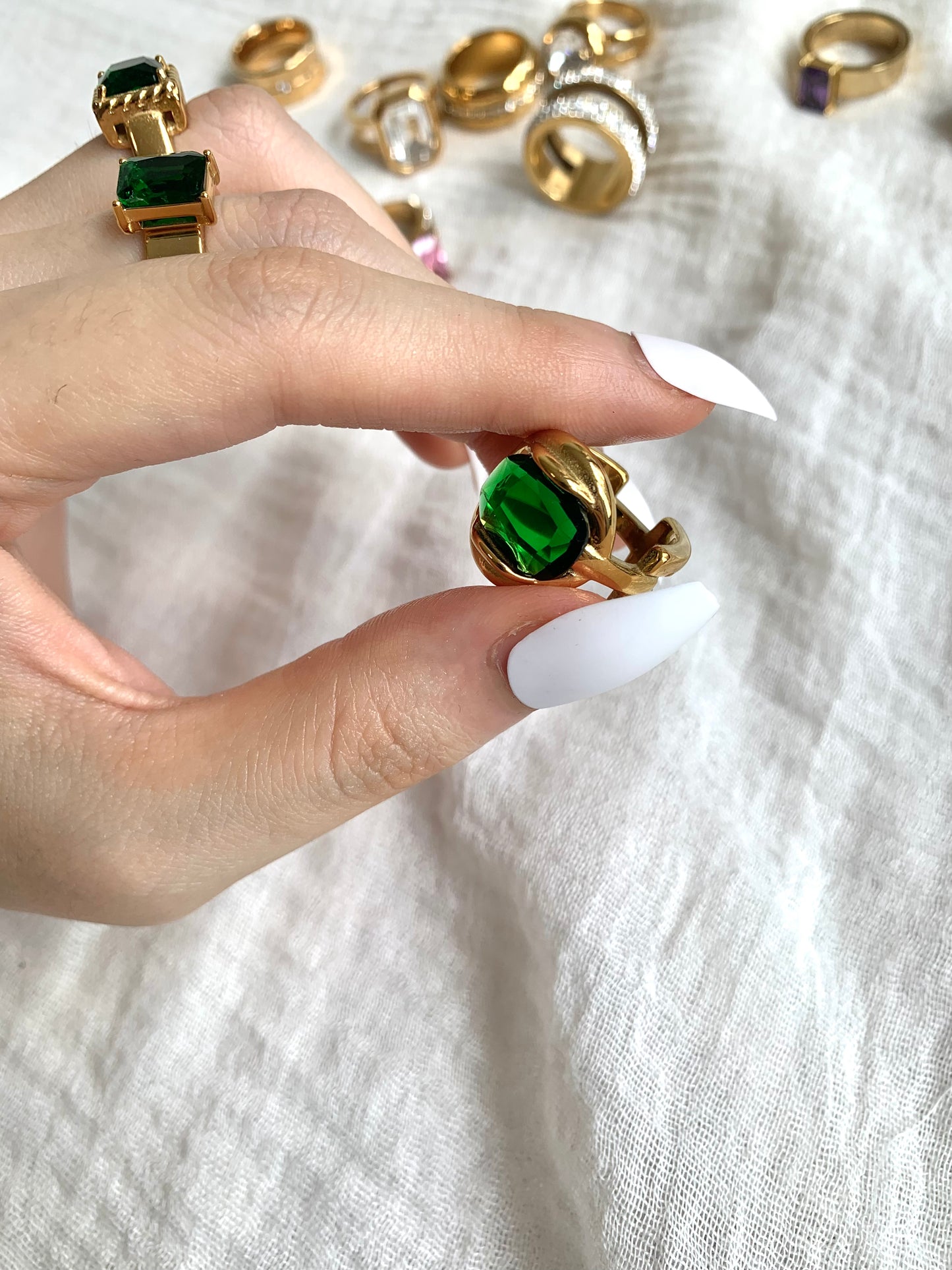 Elizabeth Ring - Emerald - zZONE Jewelry